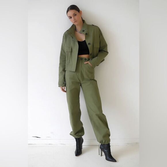 NWT The Range Structured Twill High Waist Cargo Pants in Black $350 size XS - Picture 14 of 14